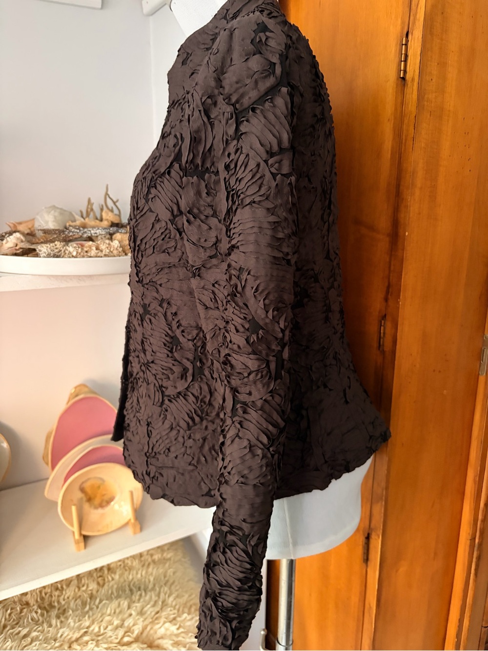 Women's Sculpted Textured Open-Front Blazer in Dark Brown - Picture 4 of 6
